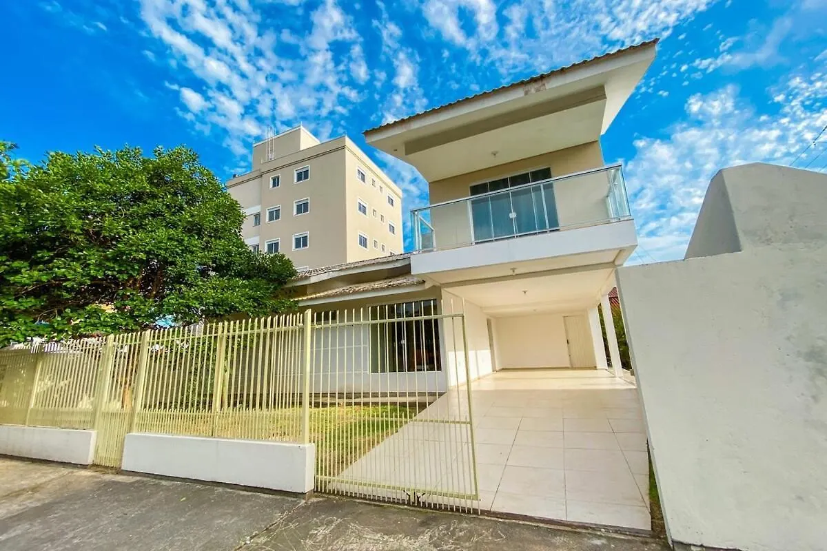 Praia Grande A 300M, Casa Ampla E Com Piscina!0464 고베르나도르 셀소 하모스 0*,  브라질